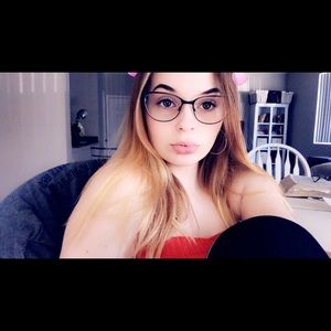 Meet your Posher, Jacklyn